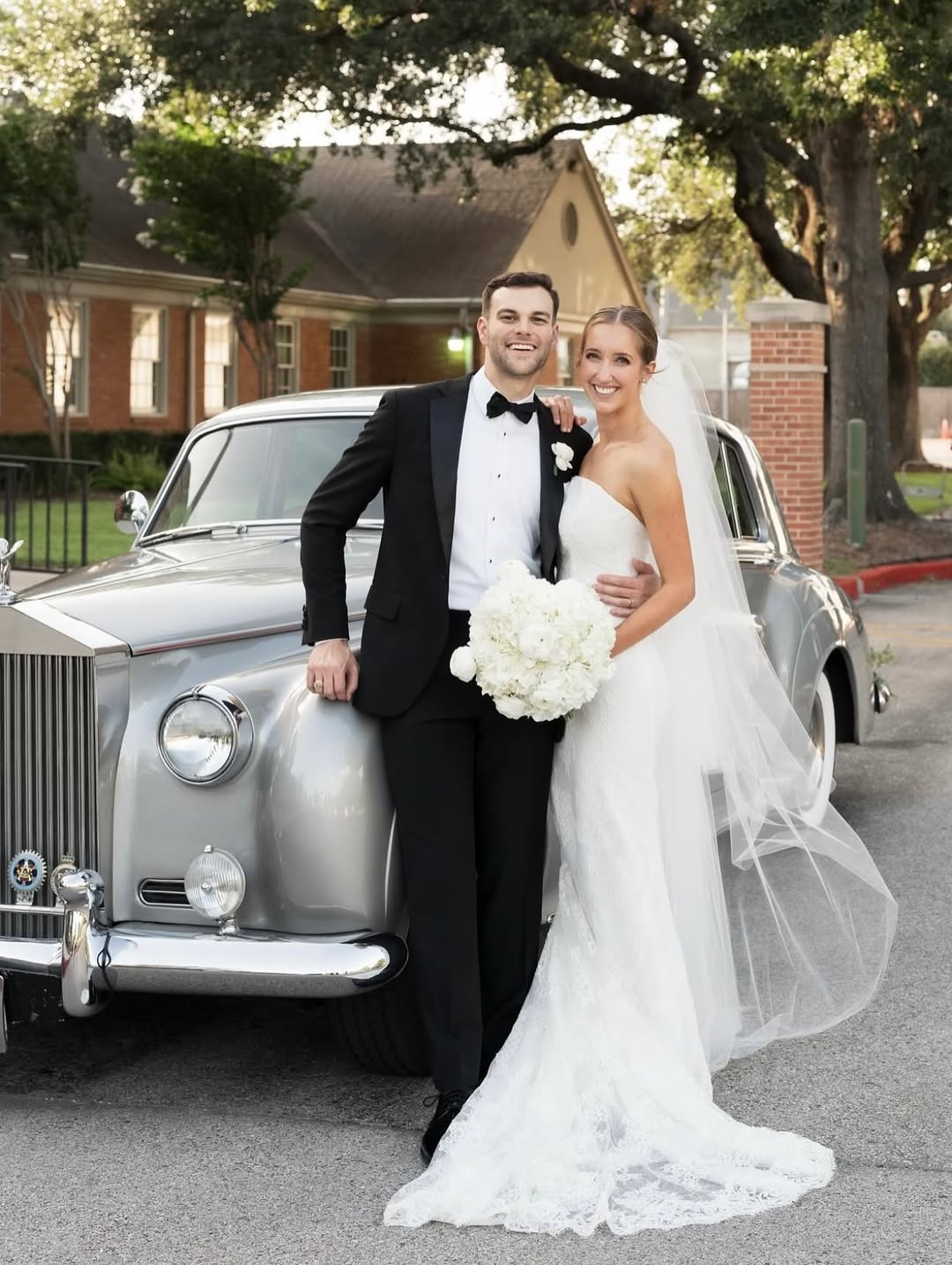 Royal Coach Classic Limo featured work